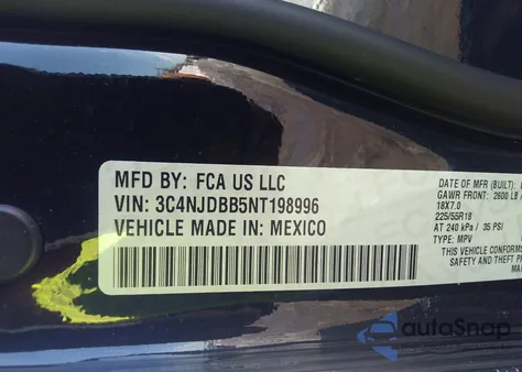 2022 Jeep Compass Altitude 4X4 z USA, uszkodzony, nr VIN 3C4NJDBB5NT198996